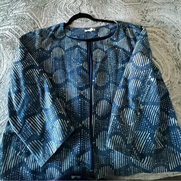 Beautiful, light blue and linen Eileen Fisher 3/4 length sleeves open jacket. - Picture 3 of 9